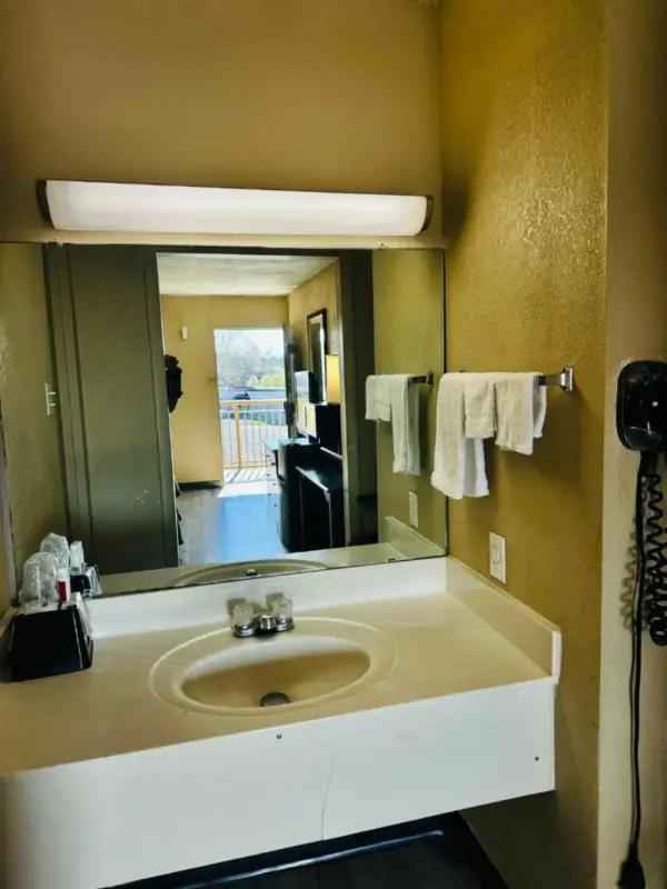 Travel Inn Bristol near State Street 6