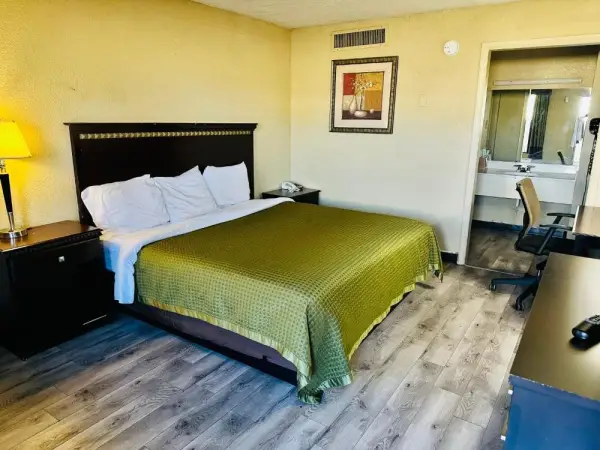 Travel Inn Bristol near State Street 9